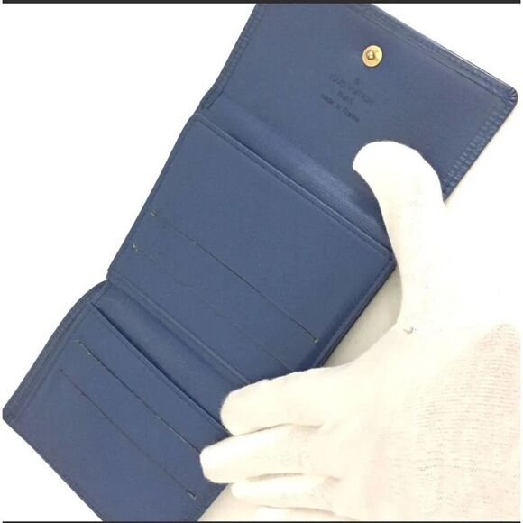 Authentic Louis Vuitton Epi Porte Credit Leather Trifold Wallet /1F8049. MI0984. - Picture 5 of 8